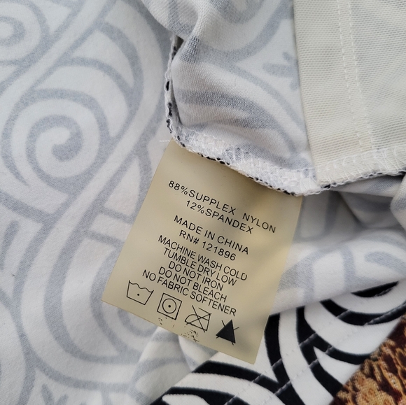 Title Nine size Medium black & white patterned cap sleeve dress - Picture 6 of 6